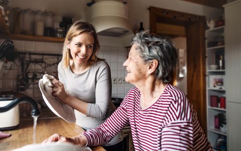Washing dishes with the elderly