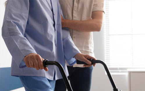 Kairu Navigates Campus Pathways With her VOCIC Z21 Rollator Walker